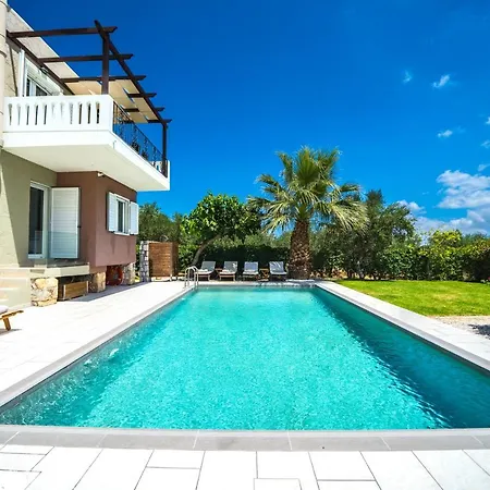 Petronila Luxury With Heated Private Pool Kissamos