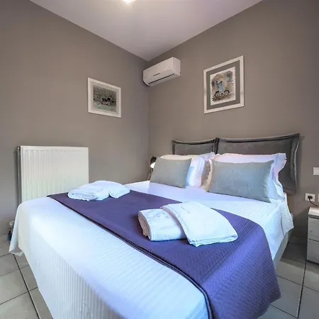 Petronila Luxury With Heated Private Pool Villa *