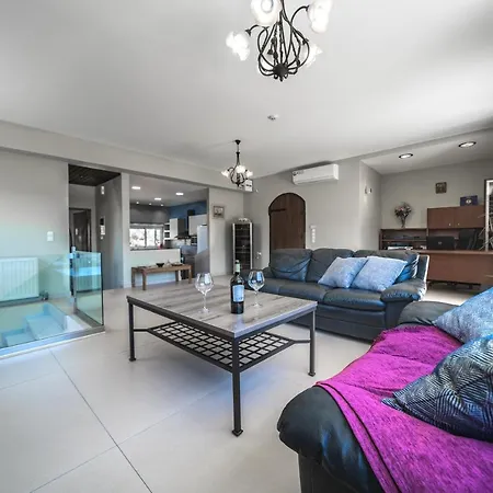 Villa Petronila Luxury With Heated Private Pool *